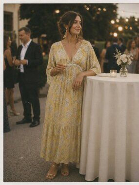 Kate and Mallory Yellow Floral Kimono Maxi Dress Medium
